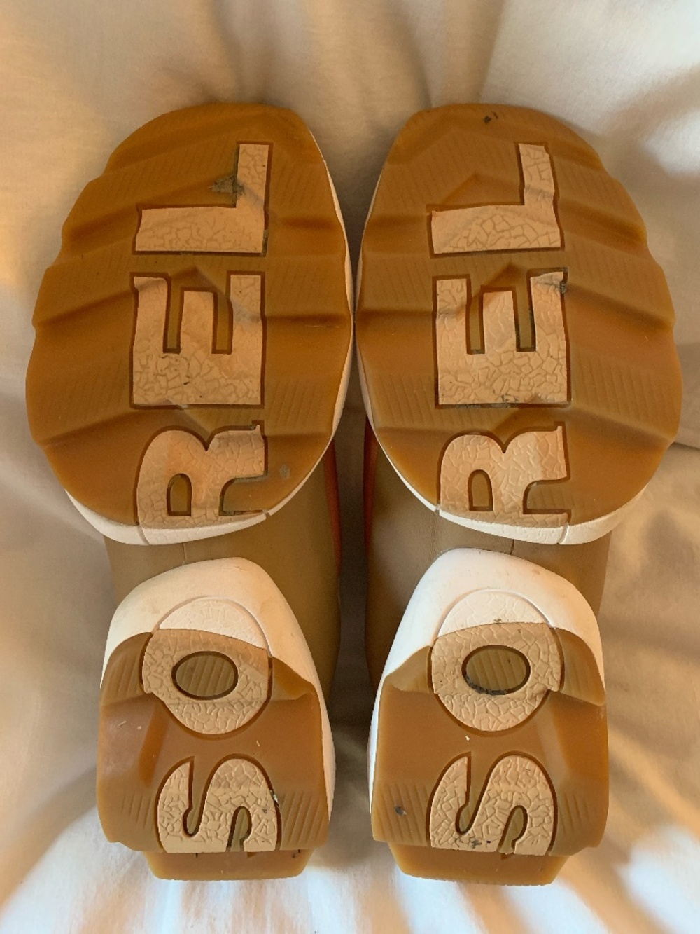 Sorel women's 'Kinetic Impact Strap Sneakers' in beige & peach - Picture 5 of 11